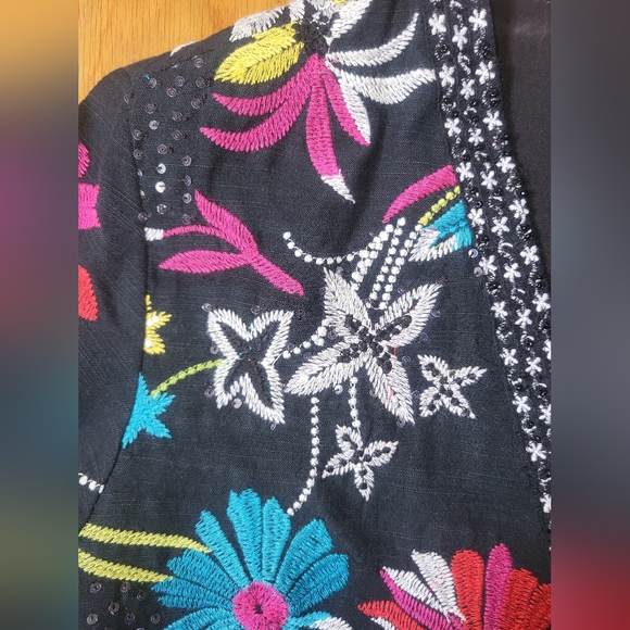 Black Multi-color Embroidered Floral Jacket w/ Embellishment CHICO' SZ. 0 (SM-4) - Picture 4 of 11